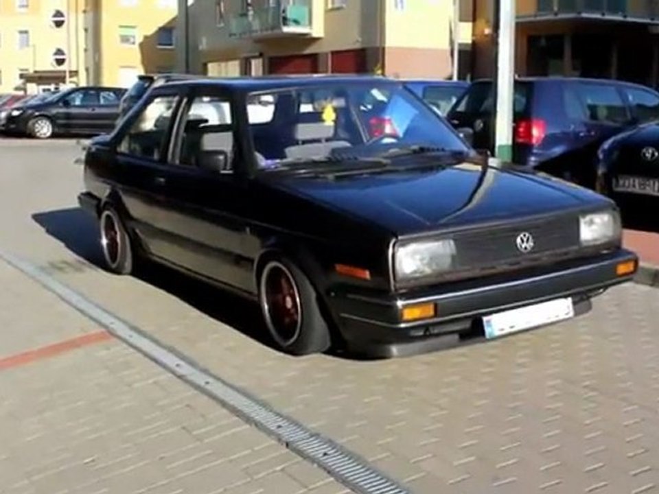 Chowana tablica rejestracyjna - VW Jetta II
