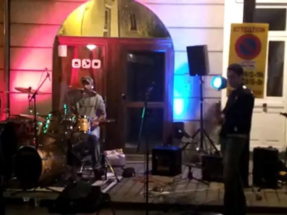 2012-06-21-23h21 Twist and shout