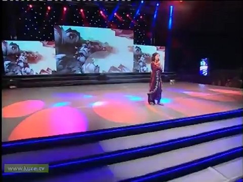 4 Yarim ellerini çekip Bosna Hersek GAZİANTEP 10.Türkçe Olimpiyatı