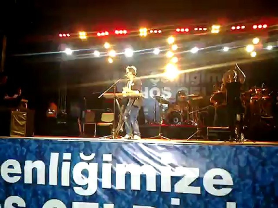 Mustafa Ceceli ankara Gölbaşı Şenliği Konser-2