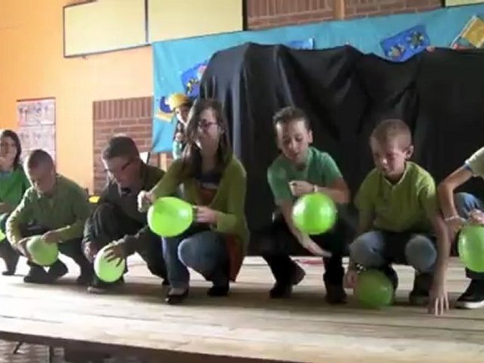 La grenouille qui veut se faire plus grosse que le bœuf