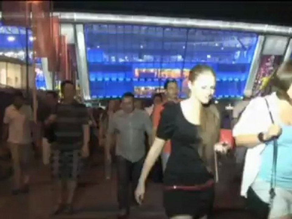 Los aficionados españoles, de celebración en Donetsk