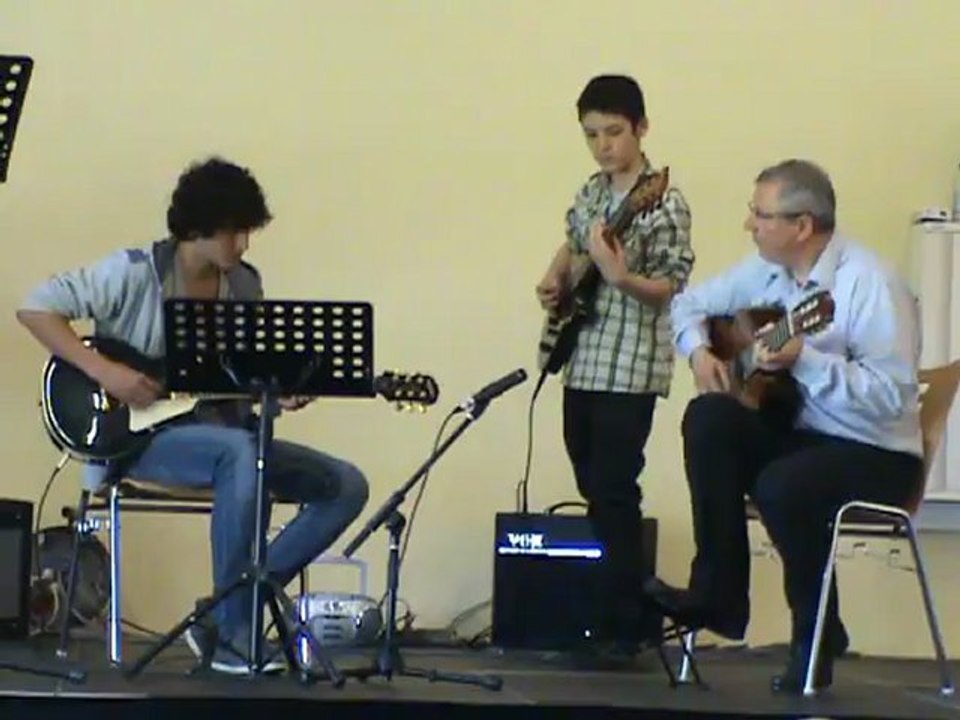 M2U00953 Jazz trio de guitares le 20 mai 2012