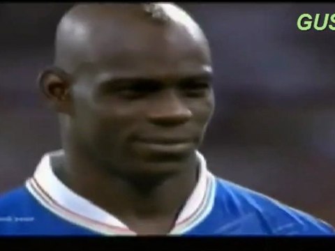 BALOTELLI(ManCity) vs JOE HART(ManCity) on EURO2012 24.06.2012