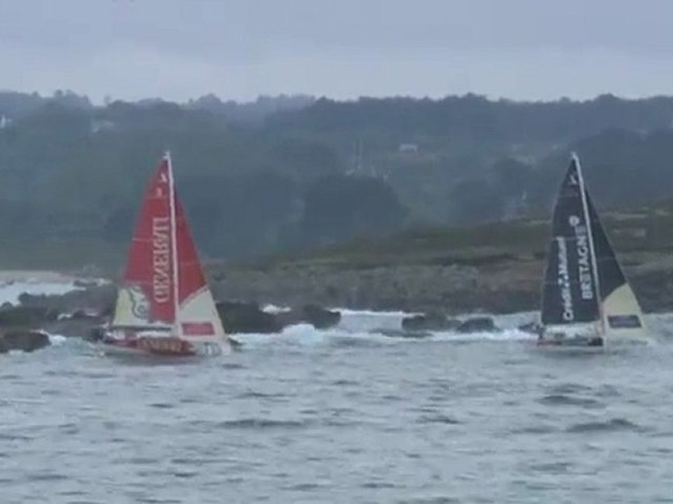 Depuis la Thétis, la flotte des figaristes devant Perros-Guirec