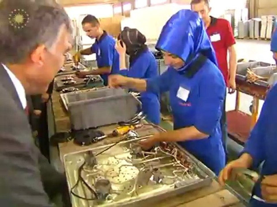 Cumhurbaşkanı Gül, Kayseri'de Femaş Fabrikasını Gezdi
