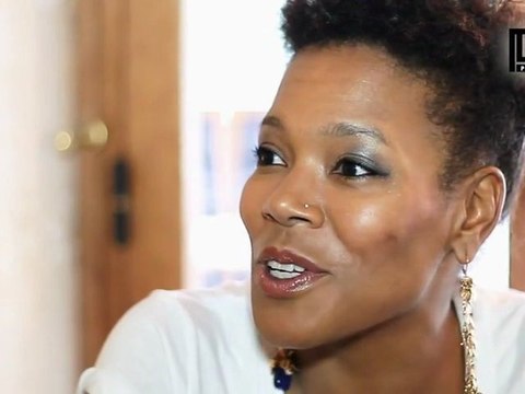 PTIT DÉLIRE - CHINA MOSES [ LES HOMMES SONT DES ACCESSOIRES