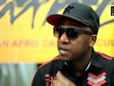 PTIT DÉLIRE - VINCENZO [ UN LAP DANCE AVEC JESSICA ALBA