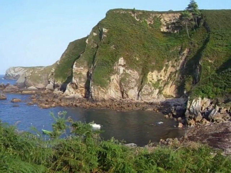 BEACH Playa de Moniello. Asturias cabo Peñas concejo de Gozón
