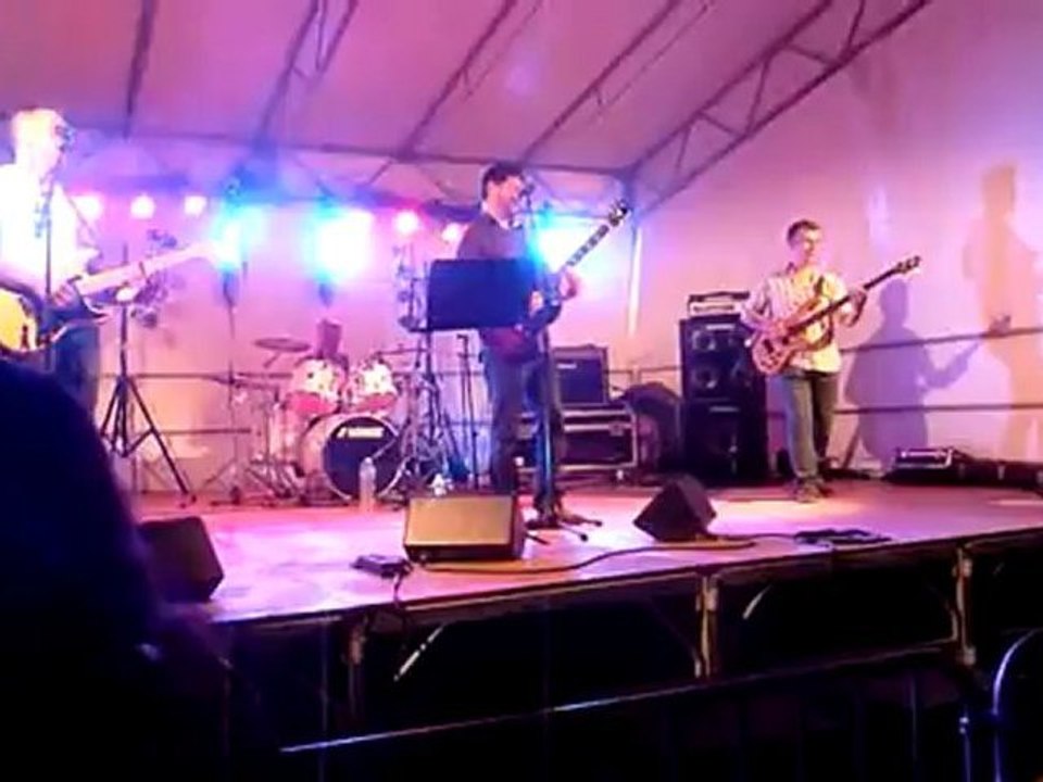 No Smoke Kinn, fete de la musique Oudon 23 juin 2012, I Feel Good