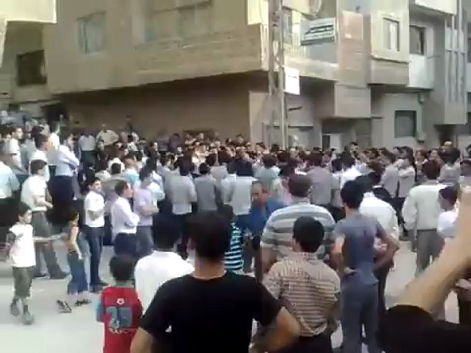 Syria فري برس  ريف دمشق حلبون  خروج مظاهرة حاشدة طالبت باسقاط النظام  24 6 2012 Damascus