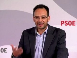 Hernando: "Rajoy no se atreve a dar la cara por su insolvencia para gestionar y afrontar la crisis"