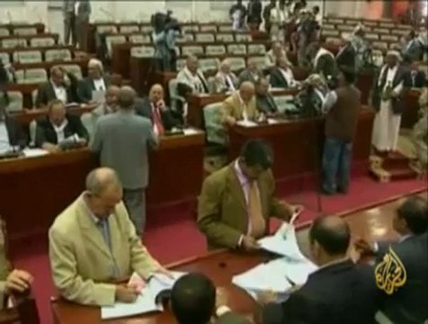 شباب الثورة اليمنية يجددون رفضهم للحصانة