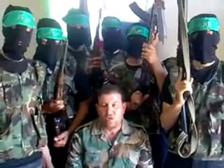 Syria فري برس حلب الباب  سرية الفاروق للمهام الخاصة اسر مقدم 24 6 2012 Aleppo