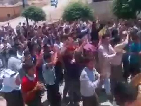 Syria فري برس اللطامنةحماة المحتلة رداعلى القصف المدفعي تطالب بتسليح الجيش الحر 24 6 2012 Hama