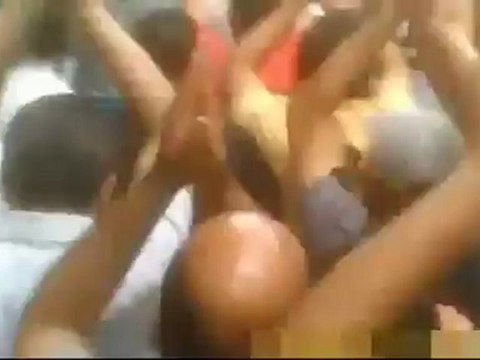 Syria فري برس دمشق حي قبر عاتكة مظاهرة جامع الذهبية بعد صلاة الجمعة 22 6 2012 Damascus