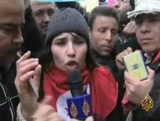 رجال الأمن يتظاهرون أمام مقر وزارة الداخلية التونسية