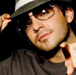 Dj 06 SuikasT İsmail Yk 2012 mix Sesli1Chat