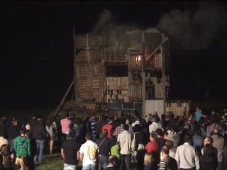 Hoguera de San Juan y  entrevista. Amancio 2012