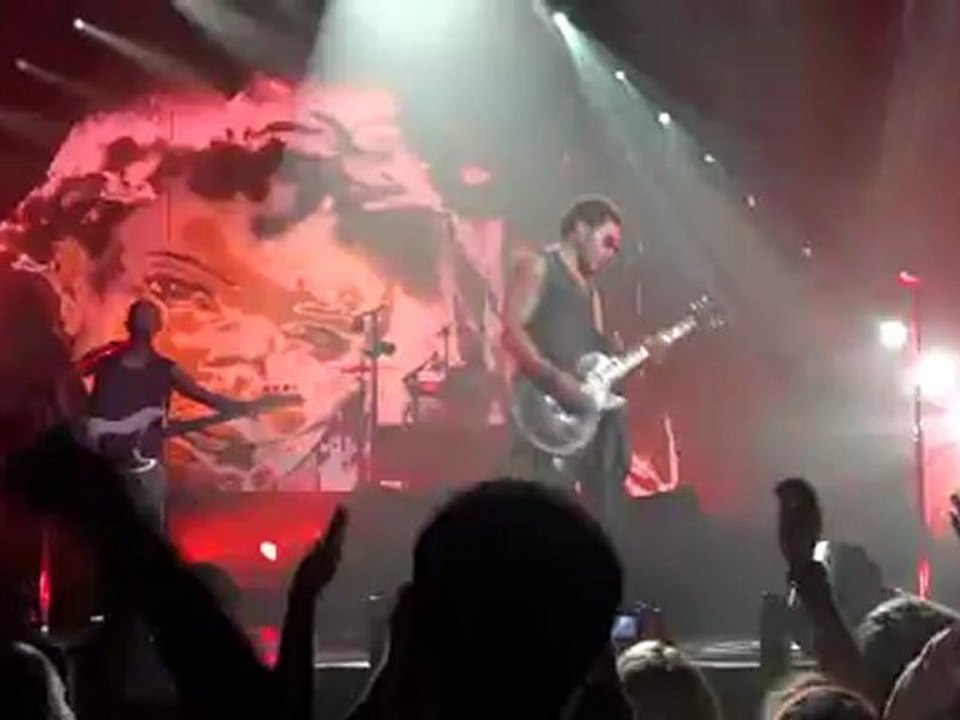 LENNY KRAVITZ ( American Woman )