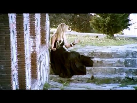 Gamze Özçelik - Sen Gelmezsen Arguvana Gidemem