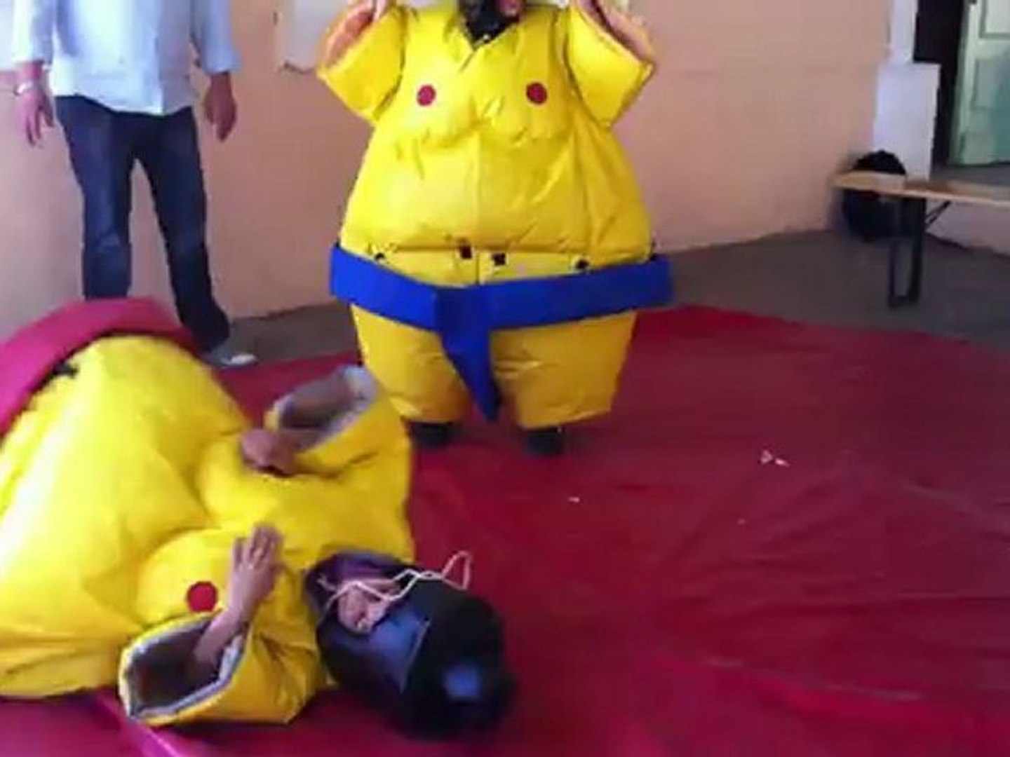 location de costume sumo enfants adultes sur marseille paca sumo combat -  Vidéo Dailymotion