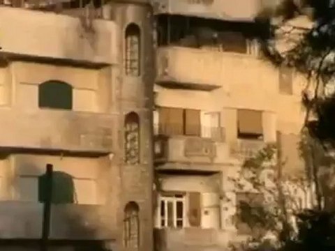 Syria فري برس حمص إستهداف منازل المدنيين في حي الخالدية بحمص بقذائق الهاون والمدفعية 24 6 2012 Homs