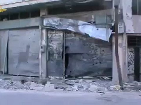 Syria فري برس حمص اثار الدمار والقصف العشوائي على منازل المدنيين في حي الخالدية بحمص 24 6 2012 Homs