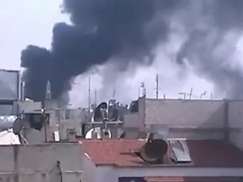 Syria فري برس حمص الحميدية القصف على الحي 25 6 2012 Homs