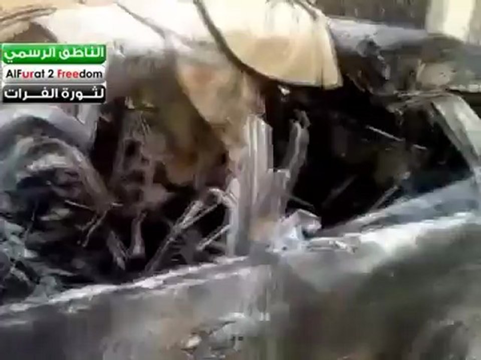 Syria فري برس  ديرالزور أثار القصف الوحشي على حي الشيخ ياسين 25 6 2012 ج1 Deirezzor