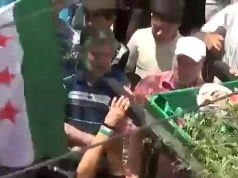 Syria فري برس ادلب معرة النعمان تشييع الشهيد شريف تناري 25 6 2012 Idlib