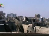 Syria فري برس هااااااام لحظة سقوط  الصاروخ على احد منازل المدنيين حمص حي جرة الشياح 24 6 2012 من كميرا البث المباشر Homs