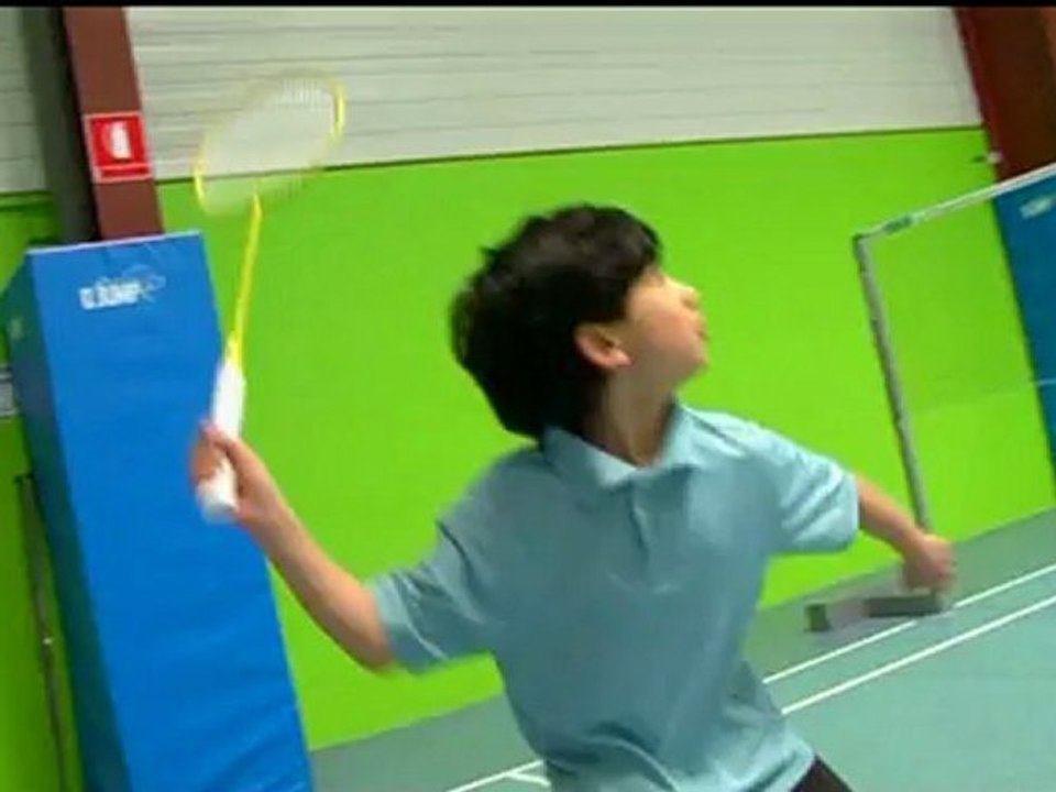 Discover Artengo’s Easy badminton racket, specifically adapted to children!