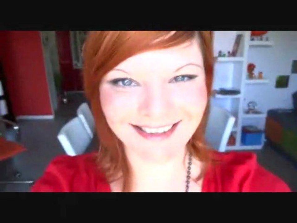 Max du site Eighties.fr : Le mystere de la bouteille maya l'abeille !