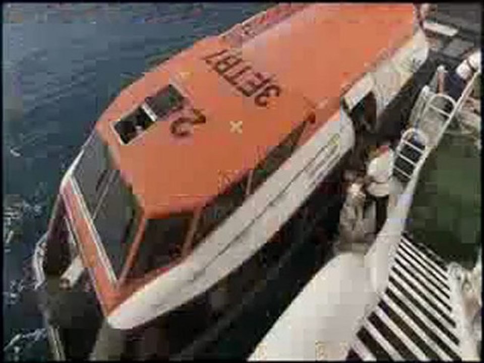 -- tournée des idoles (extrait -1/2)--" "r.Anthony- H. Vilard- Demis Roussos- ETC