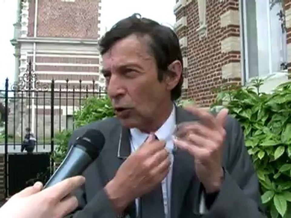 La reconversion de la BA103 âprement discutée