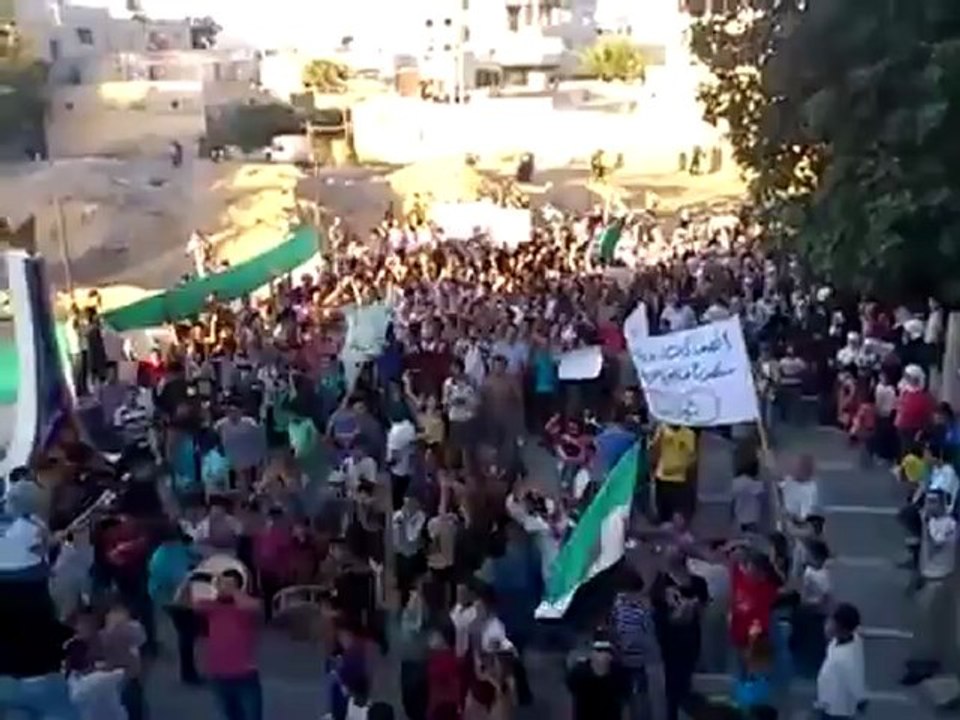 Syria فري برس دمشق برزة بدنا أصابع نصر نرفعها فوق القصر 25 6 2012 Damascus