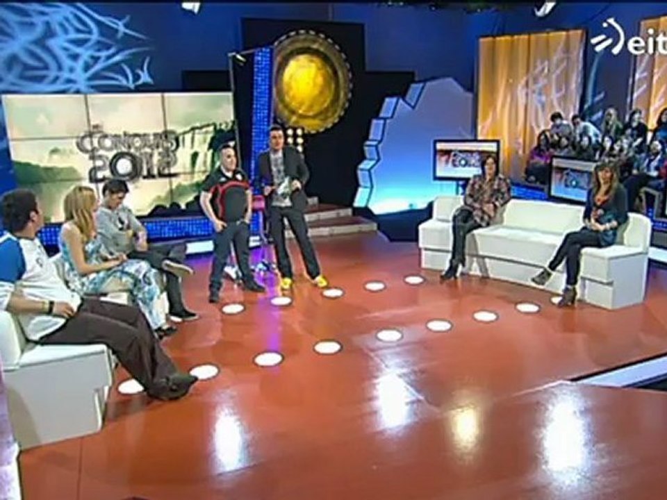 Manu se enfada con Andoni en el debate de El Conquistador del Fin del Mundo 2012