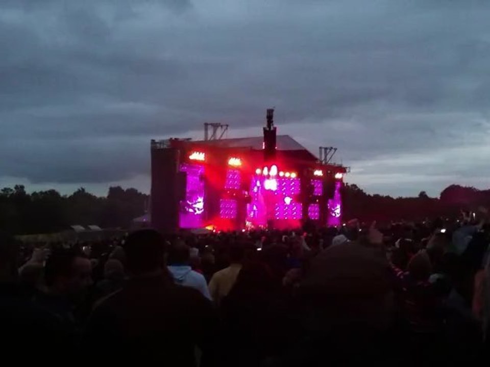 Ten Storey Love Song - Stone Roses Heaton Park 1st July