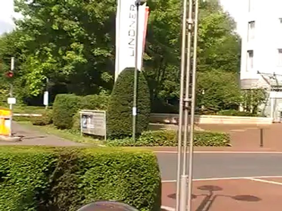 Lindner Aiporthotel Duesseldorf onlinebuchung von aussen @ http://www.vip-reisen.de