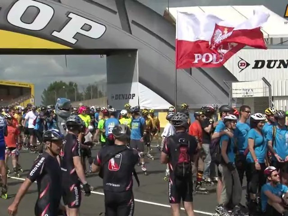 Skating parade of the 24h Rollers of Le Mans 2012