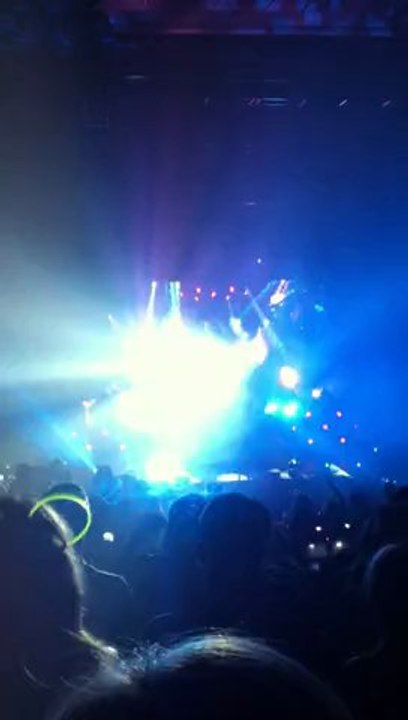 DEADMAU5 v8