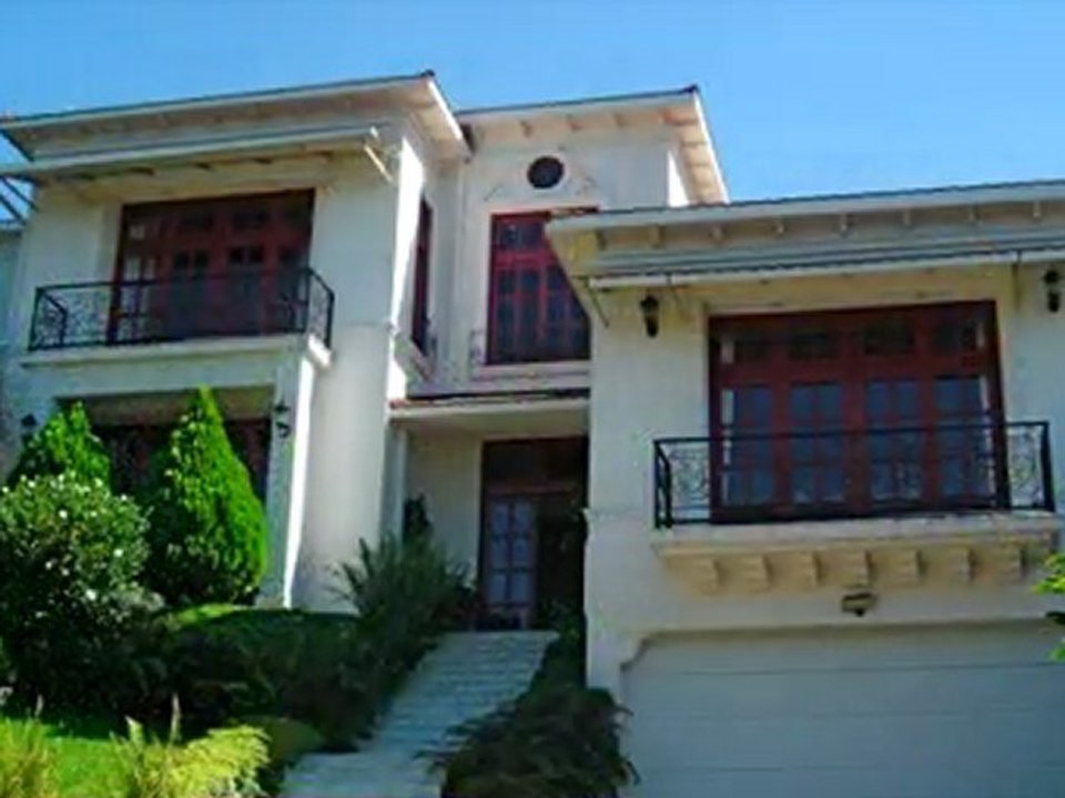 Casa en venta en La Montaña, Santa Tecla, El Salvador :: Arriaza Vega