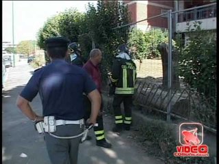 Napoli - Blitz Anta Abusivismo a Scampia (26.06.12)