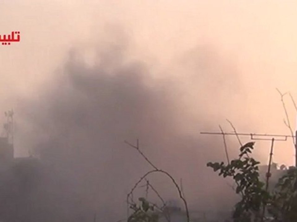 Syria فري برس  حمص تلبيسة قصف شديد بالمدفعية على القلعة 26 6 2012ج4 Homs