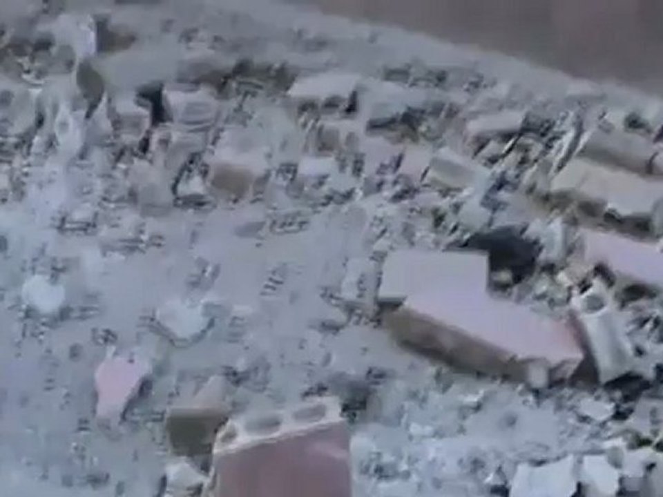 Syria فري برس  حلب الاتـــــــــارب  اثار القصف الصاروخي على المدينه 26 6 2012 ج6 Aleppo