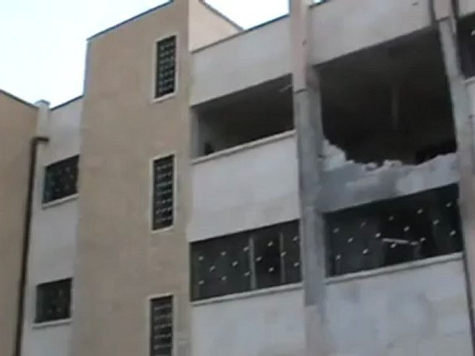 Syria فري برس  حلب الاتـــــــــارب  اثار القصف الصاروخي على المدينه 26 6 2012 ج3 Aleppo