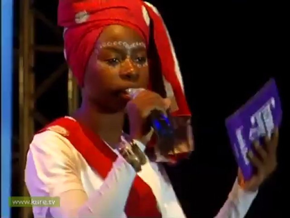 16 Şakira Ordunun dereleri Mozambik KARAMAN 10.Türkçe Olimpiyatı