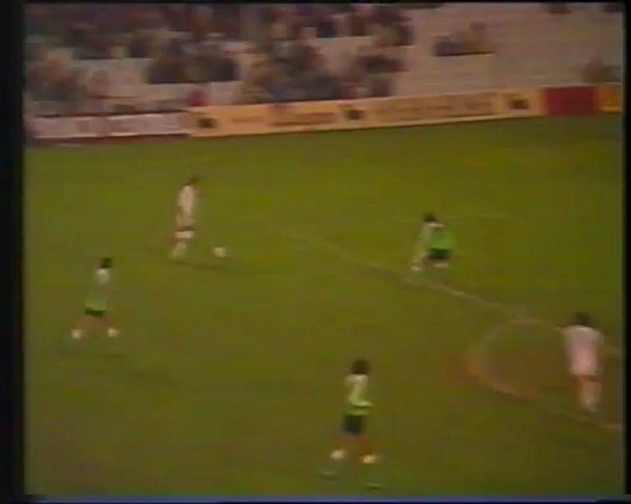 1981.11.29: Valencia CF 3 - 0 Racing de Santander (Resumen)