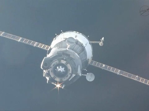 [ISS] HD Undocking Of Expedition 29 Soyuz TMA-02M